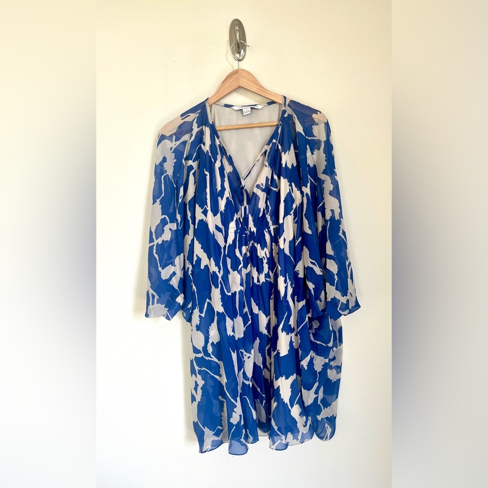 ❗️SOLD❗️Diane Von Furstenberg Fleurette Silk Blue & White Dress Size 2/XS EUC - Picture 5 of 15